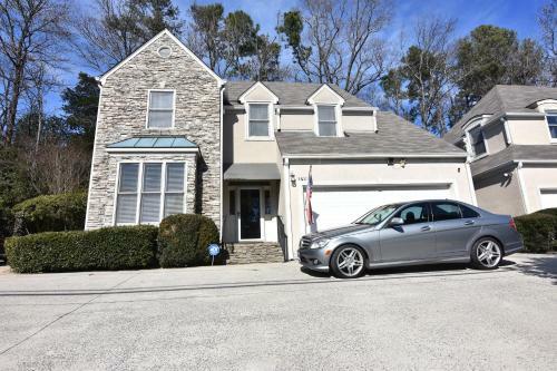 Lower 48 Montclair Property