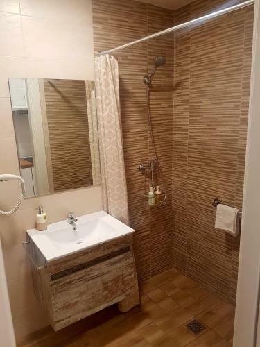 Gtcs Apartments Naty Beach