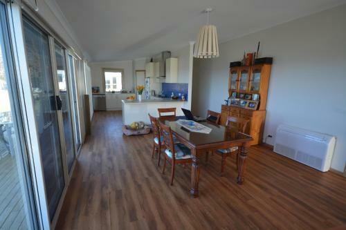 Bed & Breakfast Seascape Beach House