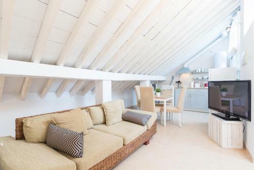 Apartamento Loft Con Gran Terraza En Primera Linea De Playa
