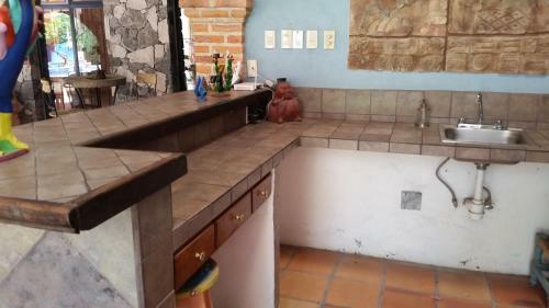 Mexican 1 Level Hacienda