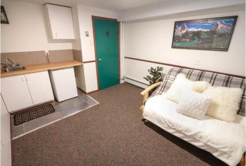 Apartamento Banff's Enchanted Forest Basement Suite
