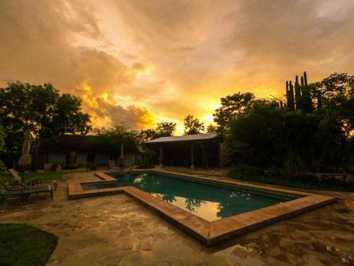 El Pedregal - Hotel En La Naturaleza