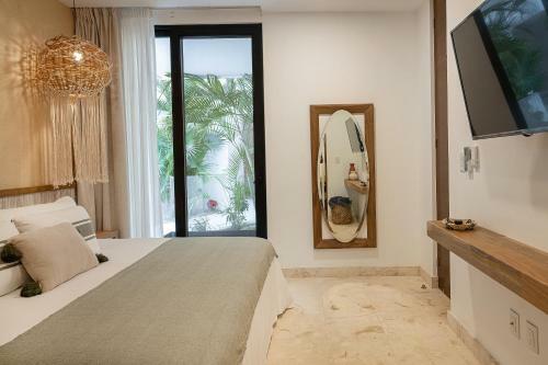Tranquil Caribbean Apartment With Spacious Lovely Terrace