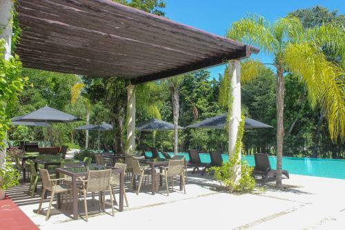 Fantastic Apartment Sensational Private Terrace With Pool View Surrounded By Lush Gardens