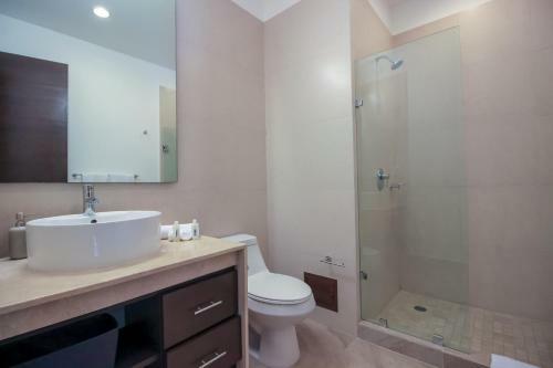 Fantastic Apartment Sensational Private Terrace With Pool View Surrounded By Lush Gardens