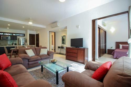 Fantastic Apartment Sensational Private Terrace With Pool View Surrounded By Lush Gardens
