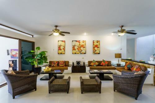 Bellamar! Incredible Beach Front Villa! Accept Events
