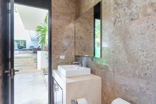 Villa Maya- Luxury Mansion