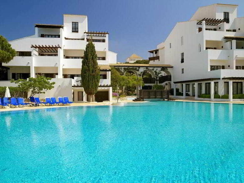 Pine Cliffs Hotel, A Luxury Collection Resort