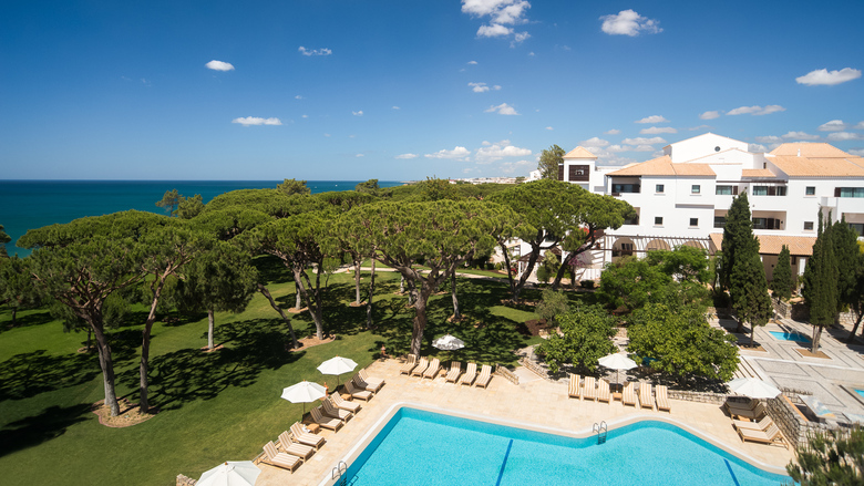 Pine Cliffs Hotel, A Luxury Collection Resort