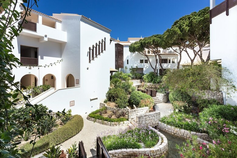 Pine Cliffs Hotel, A Luxury Collection Resort