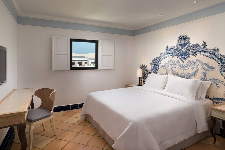 Pine Cliffs Hotel, A Luxury Collection Resort