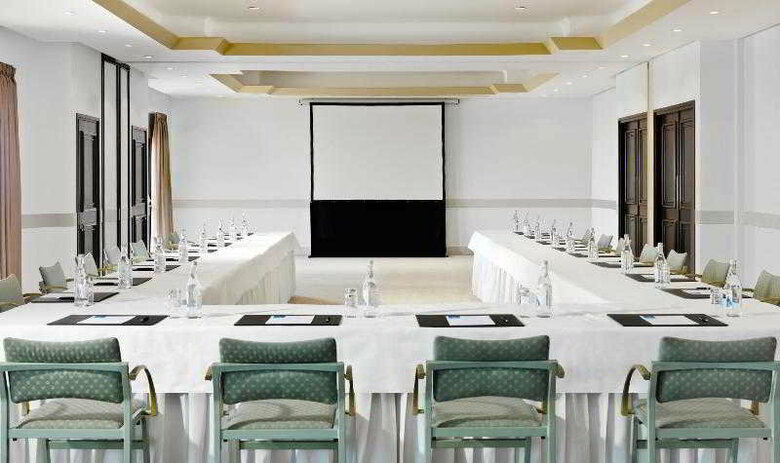 Pine Cliffs Hotel, A Luxury Collection Resort