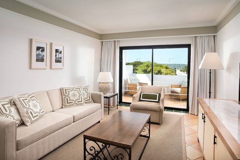 Pine Cliffs Hotel, A Luxury Collection Resort