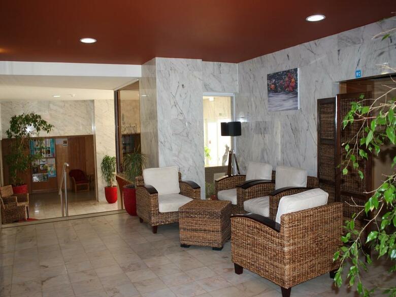Apartamentos Jardins Da Rocha