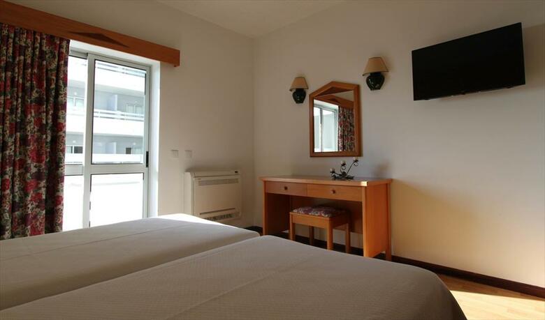 Hotel Luar