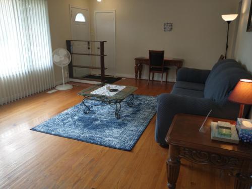 Barrie North Retreat - Quiet And Friendly