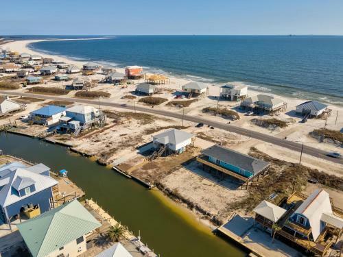 051 Topsail Home