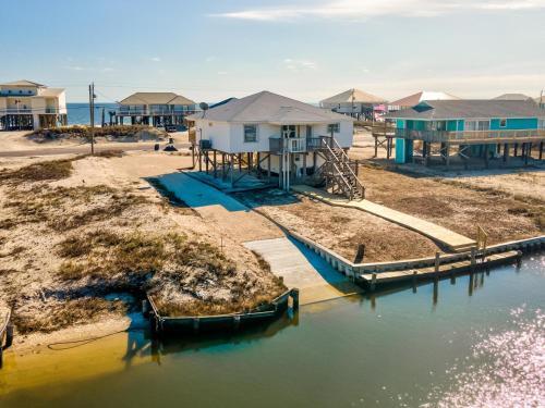 051 Topsail Home