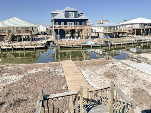 051 Topsail Home