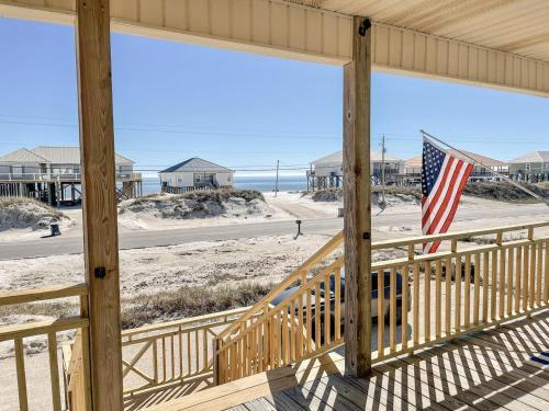 051 Topsail Home