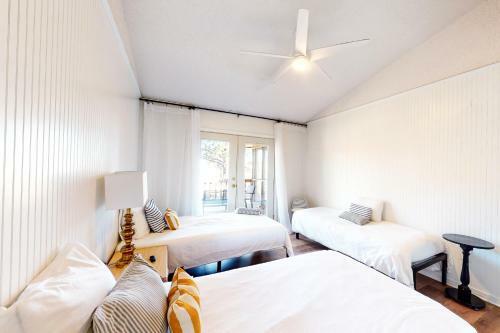 Coronado Cove Cottage