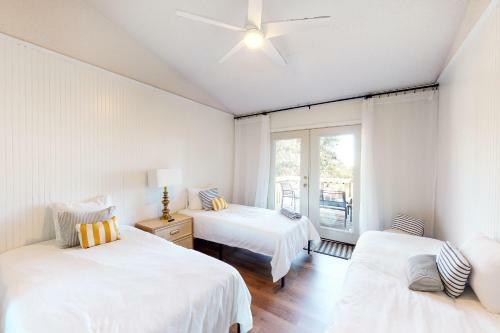 Coronado Cove Cottage