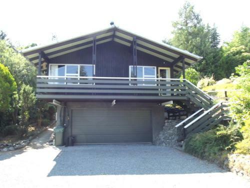 44 Chalet Crescent