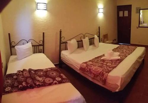 Hotel Maya 2012