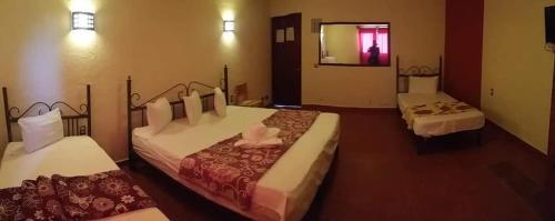 Hotel Maya 2012