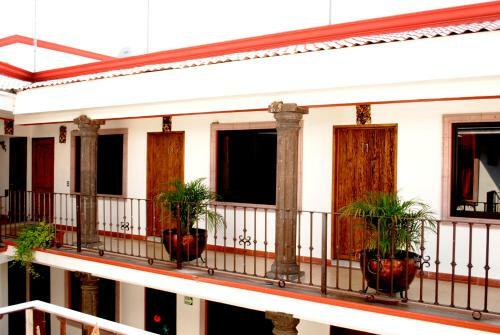 Hotel Maya 2012