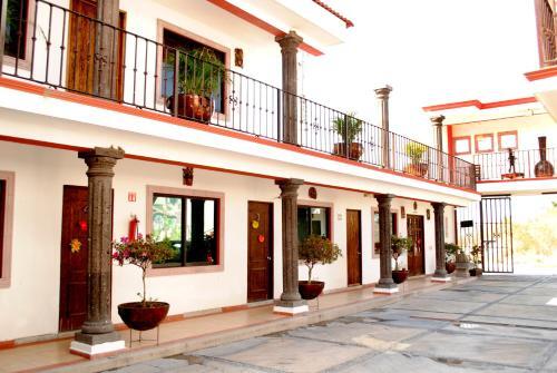 Hotel Maya 2012