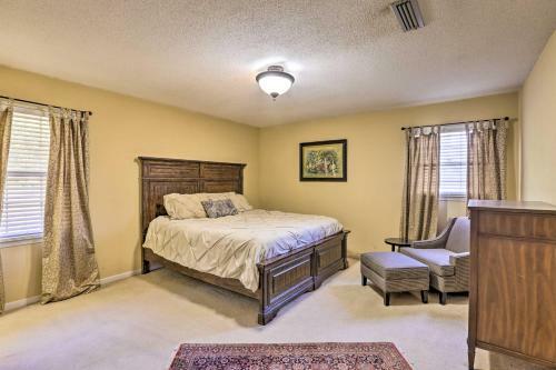 Quiet Dothan House With Fenced Yard And Fire Pit
