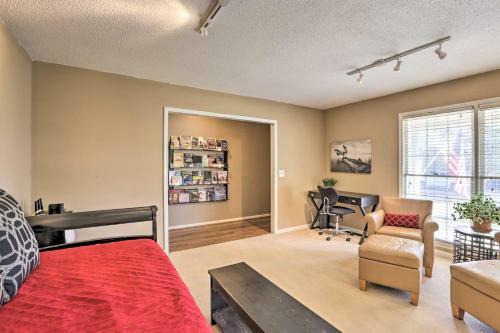 Quiet Dothan House With Fenced Yard And Fire Pit