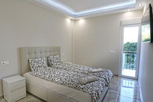 Beachfront Luxury Apartment, Puerto Ban�s, Marbella