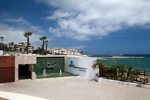 Beachfront Luxury Apartment, Puerto Ban�s, Marbella