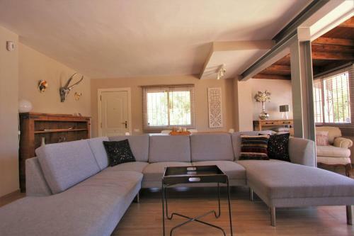 Villa In Puerto Banus