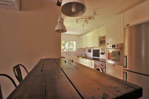 Villa In Puerto Banus
