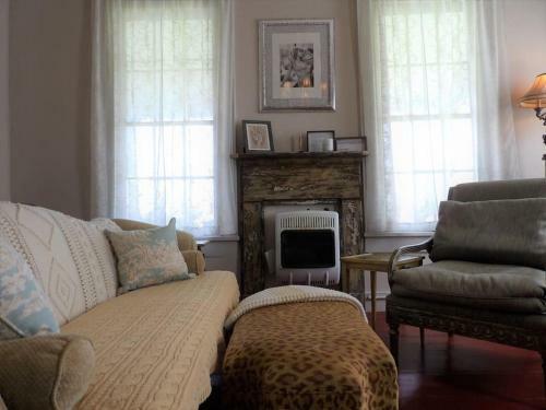 The Farmhouse Private Apartments