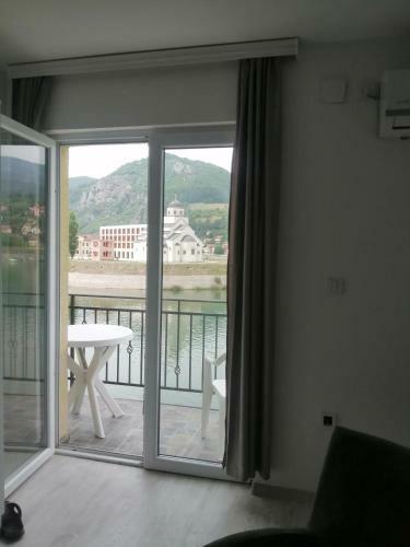 Apartamento Vila Leolaz