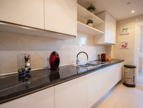 Spacious Apartment Near To Nikki Beach