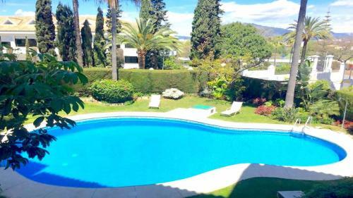 Apartamento D�plex Guadalmina Baja