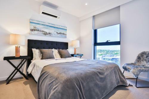 Box Hill Central Sky One Apartment