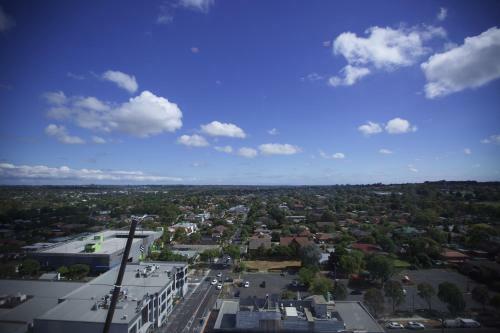 Box Hill Central Sky One Apartment