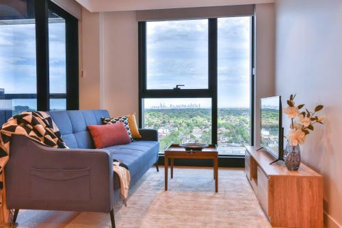 Box Hill Central Sky One Apartment