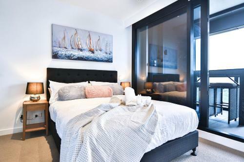 Box Hill Central Sky One Apartment