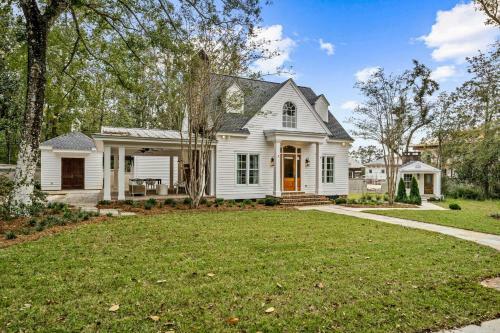 Luxe Fairhope Home - Short Walk To The Beach!