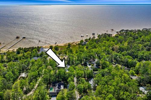Luxe Fairhope Home - Short Walk To The Beach!