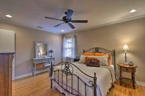 Charming Florence Home With Fireplace And Grill!